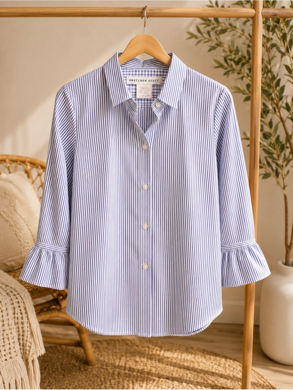 Gretchen Scott Blue White Striped Button-Up Shirt Sz M P2P 21’ - Picture 1 of 6